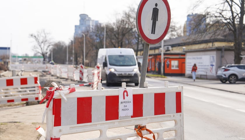 Remont nawierzchni ulicy Kiełczowskiej, prace przygotowawcze. 10.03.2026