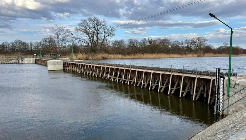 Zabytkowy Jaz Psie Pole