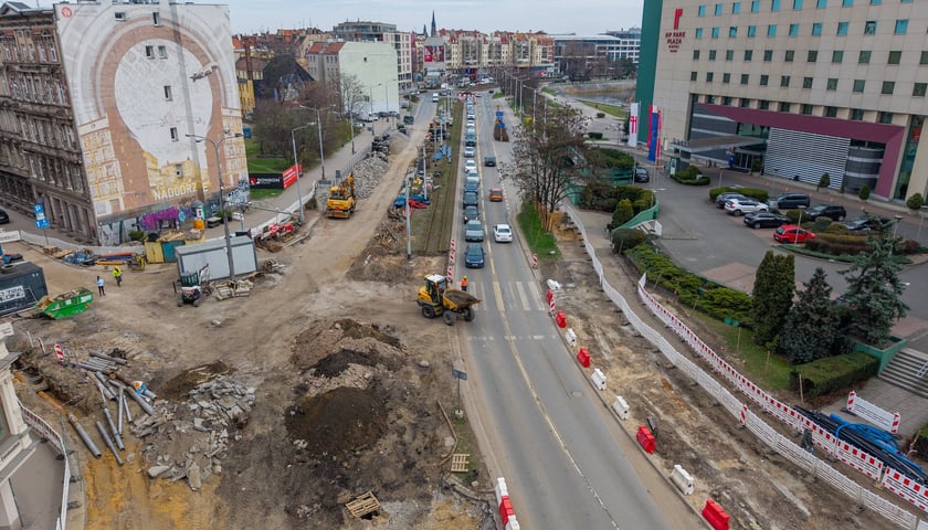 Powiększ obraz: Prace na budowie węzła przesiadkowego Drobnera-Dubois