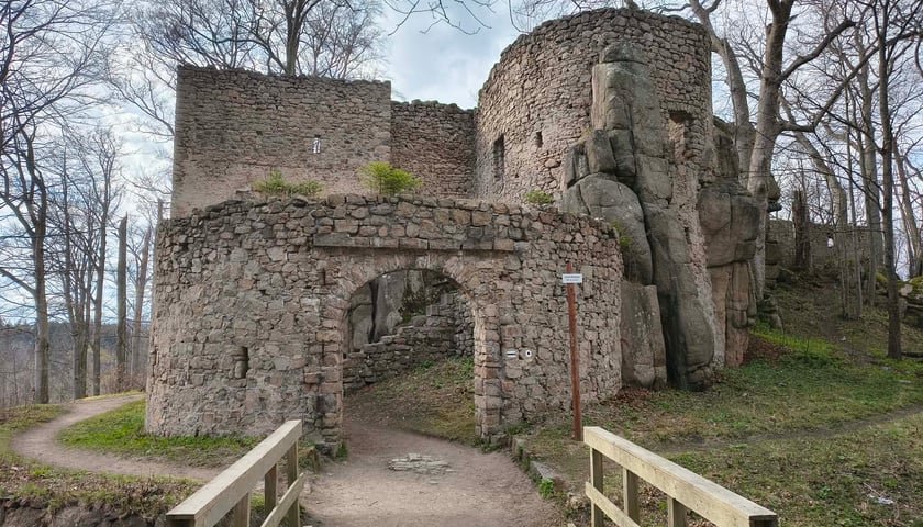 Powiększ obraz: <p>Zamek Bolcz&oacute;w</p>