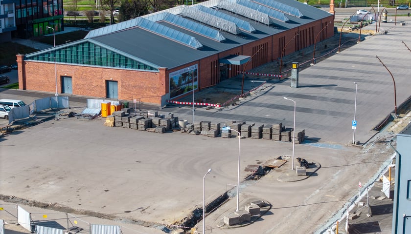 Powiększ obraz: Budowa przy Centrum Historii Zajezdnia