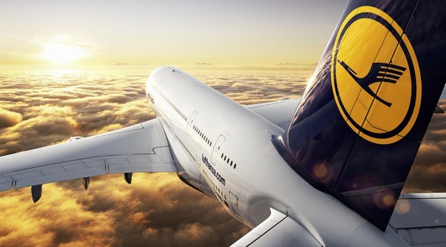Lufthansa spreading wings in Wroclaw