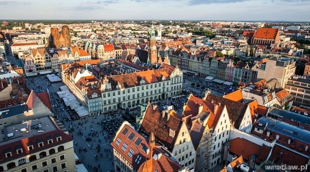 Wroclaw attracts specialists