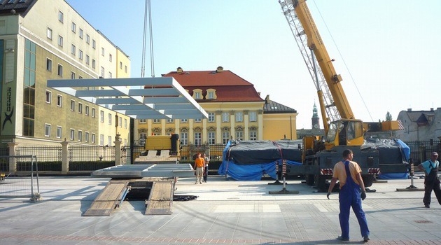 Historic walls in Plac Wolności nearly ready  [PHOTOS]