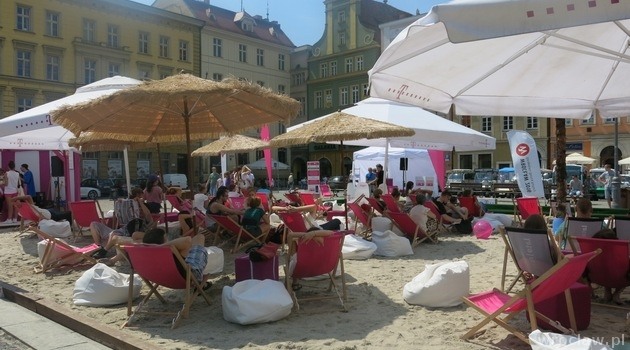 New Horizons 2015 Wroclaw. Beach in Plac Solny and attractions free of charge