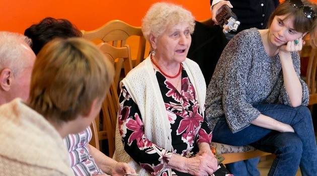 ECC: film Ida visits the seniors