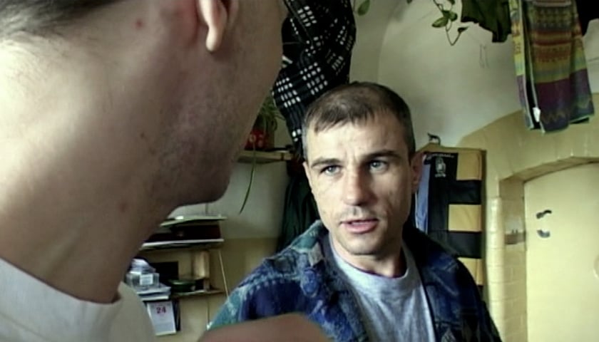 Życie za kratami - dokument w DCF-ie