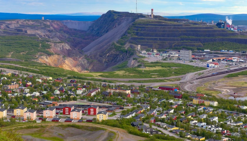 Na zdjęciu: widok na miasto Kiruna w Szwecji