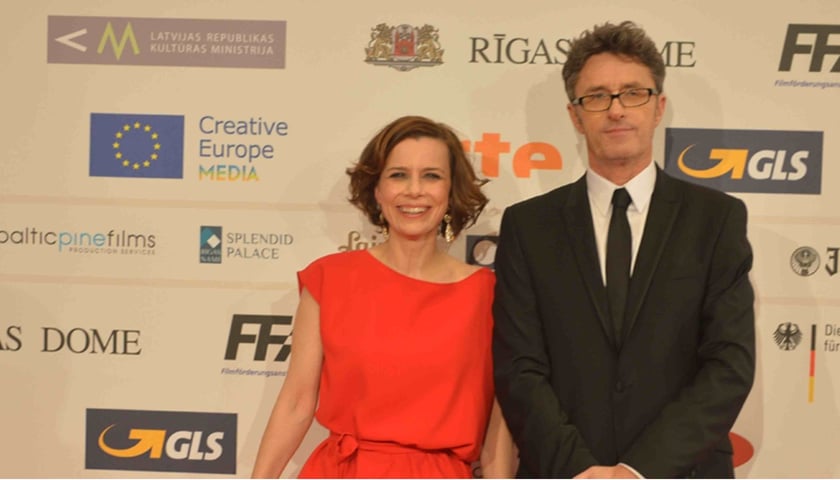 Agata Kulesza i Paweł Pawlikowski ("Ida") w Rydze na rozdaniu EFA.
