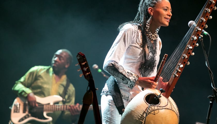 Sona Jobarteh w czasie Brave Festival 2015 we Wrocławiu 