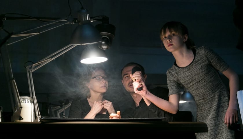 "Dziadów" części III Ustęp to zbiór sześciu poematów, którym Michał Zadara nadał teatralny kształt