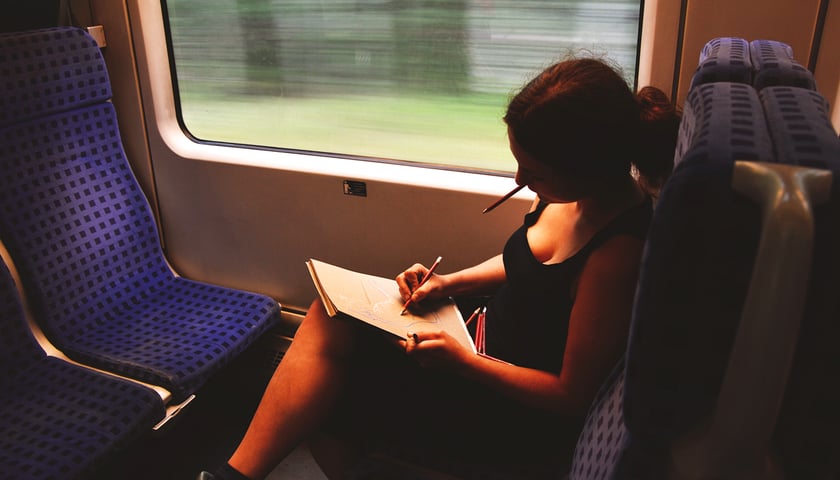 Projekt "Pociąg do sztuki" na trasie kolejowej Wrocław-Drezno, Drezno-Wrocław