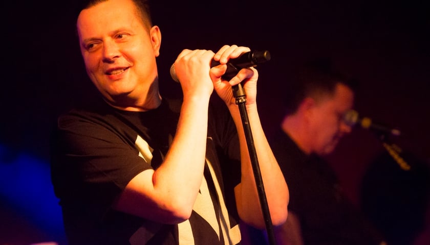 Publiczność na medal, Grabaż poza podium