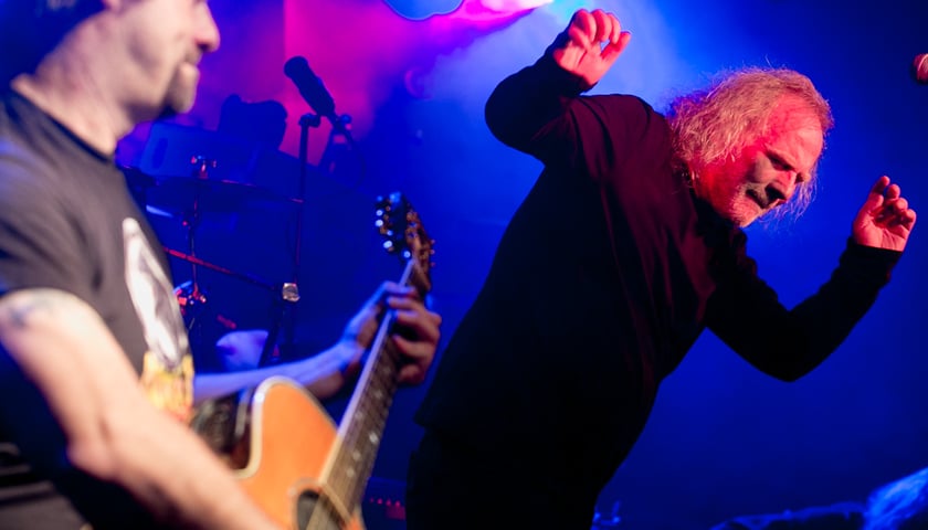 Kat akustycznie i nie