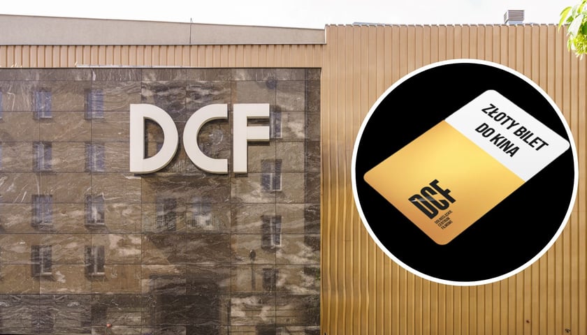 na zdjęciu dużym budynek Kina DCF, na małym Złoty bilet do Kina DCF