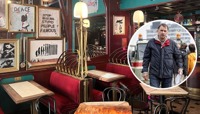 Na zdjęciu dużym wnętrze Kalambura, na małym Waldemar Krzystek na planie filmu „Fotograf”