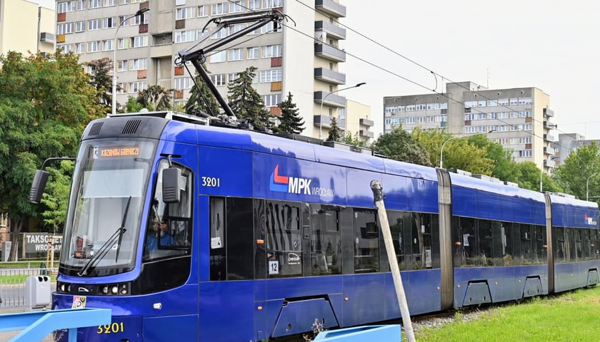 Powiększ obraz: Pesa 2010NW (zdjęcie archiwalne z września 2023)