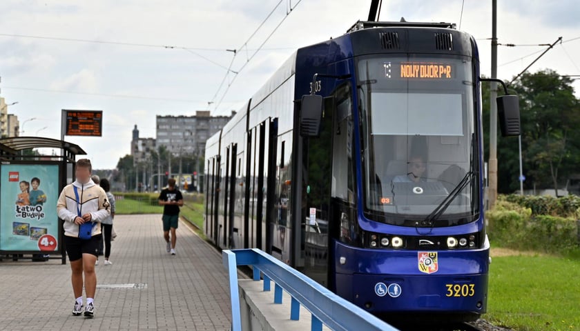 Powiększ obraz: Pesa 2010NW (zdjęcie archiwalne z września 2023)