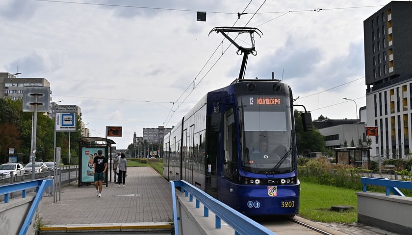 Powiększ obraz: Pesa 2010NW (zdjęcie archiwalne z września 2023)