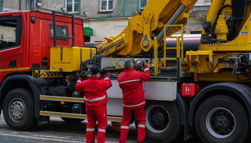 Powiększ obraz: <p>Wykolejenie tramwaju pod Bastionem Sakwowym</p>