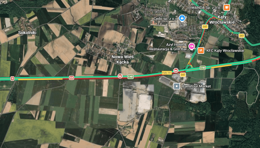 Powiększ obraz: <p>Zator na A4 po wypadku z udziałem motocyklisty. 25.04.2026, stan na godz. 19.30.</p>