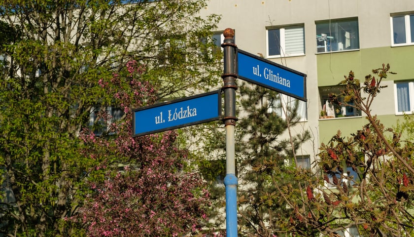 Tramwaje wr&oacute;ciły na Glinianą. Zdjęcia z 1.05.