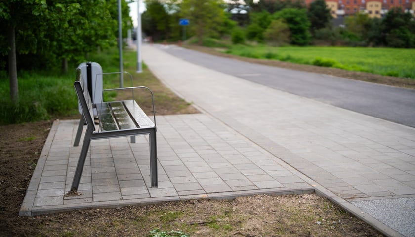 Powiększ obraz: Przebudowana ulica Trawowa