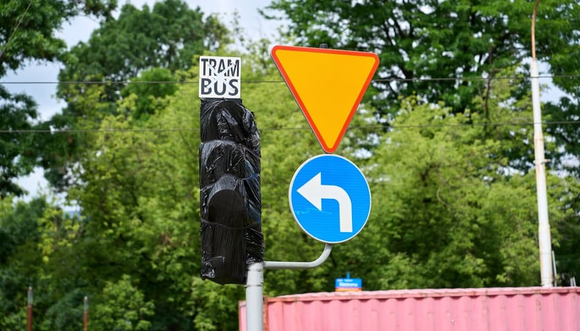 Powiększ obraz: Prace remontowe przy Peronowej, 13.06.2026
