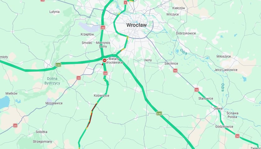 Powiększ obraz: Korek na S8 koło Wrocławia