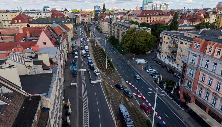 Powiększ obraz: Ulica Kazimierza Wielkiego jest zwężona od soboty 11 lipca do czwartku 16 lipca