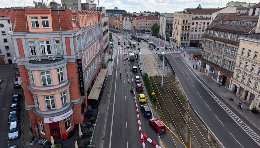 Powiększ obraz: Ulica Kazimierza Wielkiego jest zwężona od soboty 11 lipca do czwartku 16 lipca
