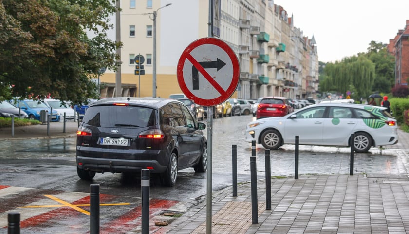 Powiększ obraz: Zdjęcia ulicy Trzebnickiej oraz trasy objazdu wykonane w poniedziałkowy poranek 27 lipca