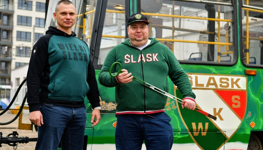Powiększ obraz: Nowa szata graficzna tramwaju to efekt współpracy Śląska, kibiców i wrocławskiego MPK
