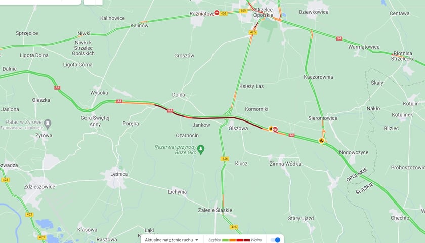 Powiększ obraz: Korek na autostradzie A4 po wypadku autobusu z Wrocławia