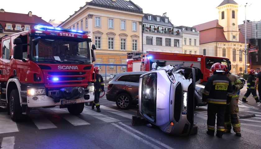 Powiększ obraz: Wypadek w centrum Wrocławia