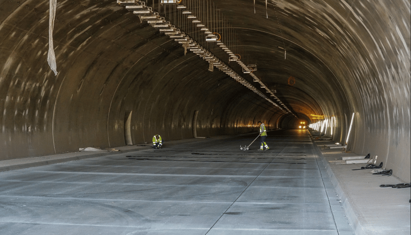 Prace na budowie tuneli na trasie S3 z Wrocławia do Pragi
