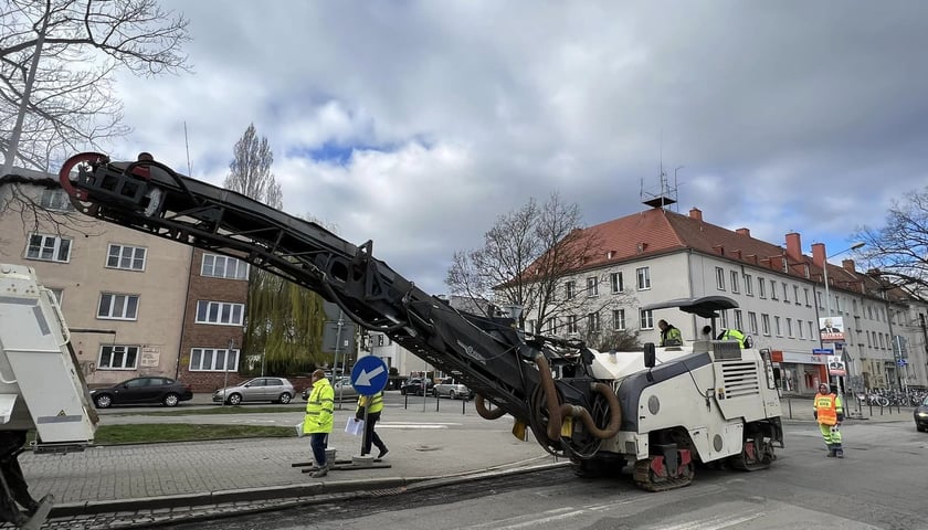 Frezowanie nawierzchni ulicy Olszewskiego, 18.03.2024