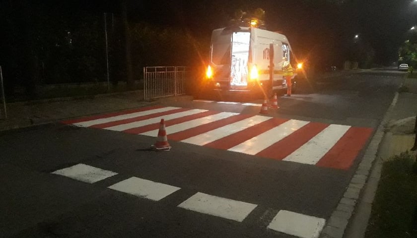 Przejście dla pieszych przy ul. Rumiankowej