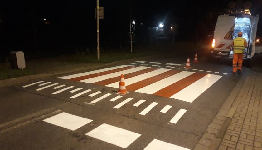 Przejście dla pieszych przy ul. Starogajowej
