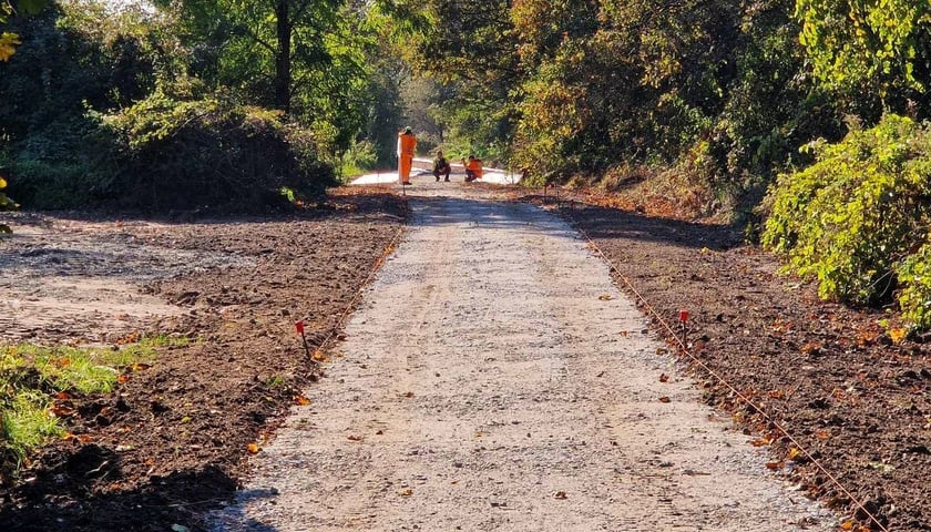 Budowa drogi rowerowej  od ul. Kłokoczyckiej do kanału Kłokoczyckiego na Dobrej na osiedlu Psie Pole-Zawidawie
