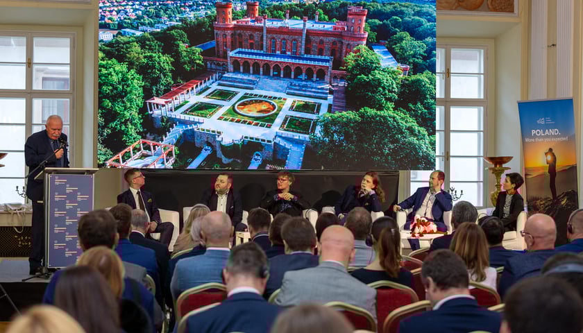 Prezentacja poświęcona Baltic Express podczas konferencji a polskiej ambasadzie w Pradze