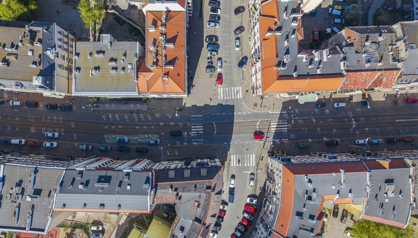 Powiększ obraz: Ulica Nowowiejska z lotu ptaka