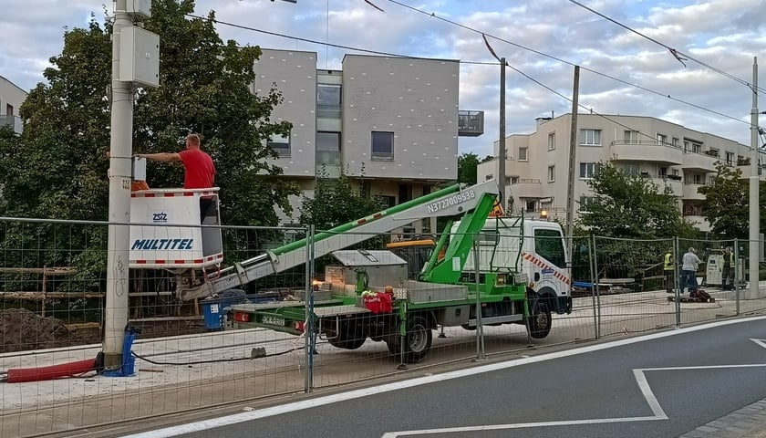 Powiększ obraz: Budowa mijanki na ul. Przyjaźni. 16 września 2025 r.