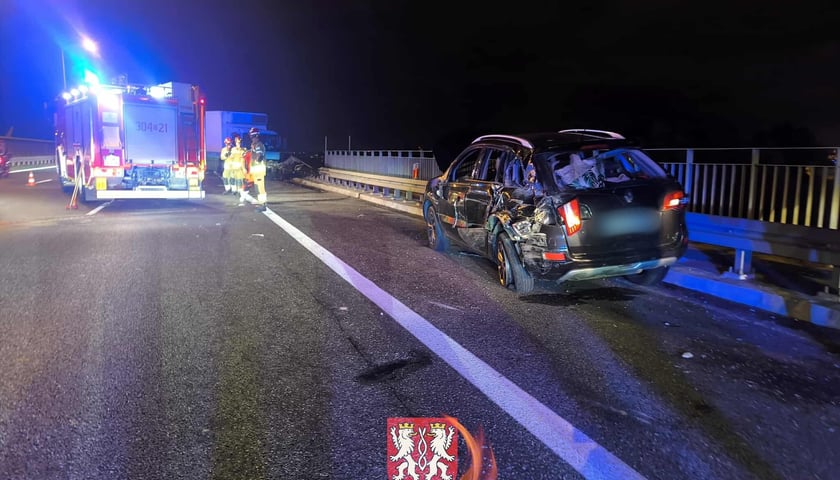 Wypadek na AOW - zderzyły się cztery samochody w tym osob&oacute;wka i trzy ciężarowe - 18 września