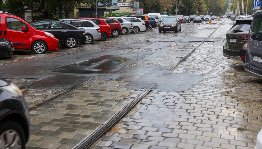 Powiększ obraz: Na zdjęciu ul. Zielińskiego. Wrocławskie Inwestycje przygotują przetarg, który wyłoni projektanta przebudowy ulicy