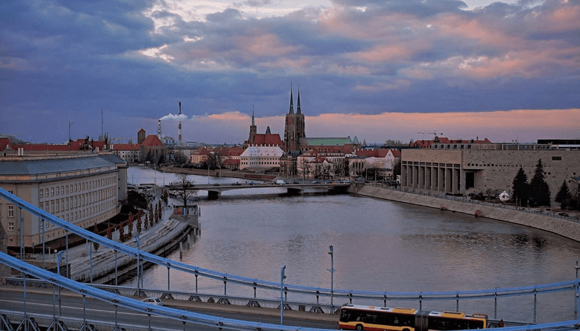 Powiększ obraz: Zdjęcie laureata konkursu MPK na zdjęcie do kalendarza na rok 2025