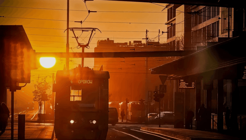 Powiększ obraz: Zdjęcie laureata konkursu MPK na zdjęcie do kalendarza na rok 2025