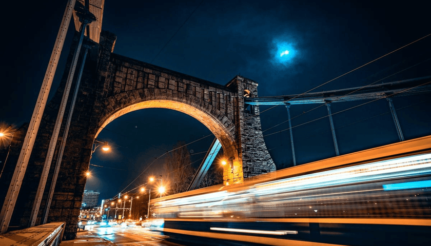 Powiększ obraz: Zdjęcie laureata konkursu MPK na zdjęcie do kalendarza na rok 2025