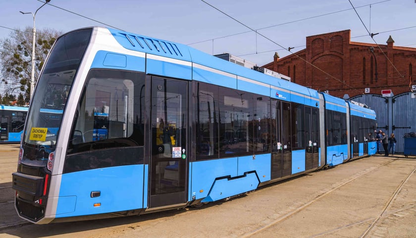 Powiększ obraz: Pesa 146N