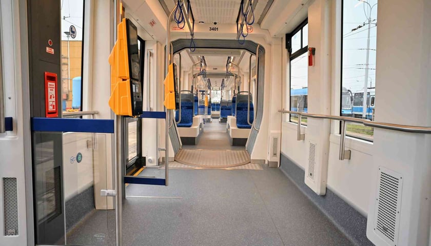 Powiększ obraz: Pesa 146N